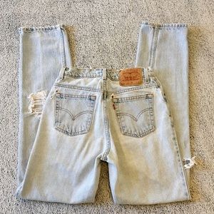 Vintage Levi’s 512 Distressed Light Wash Jeans